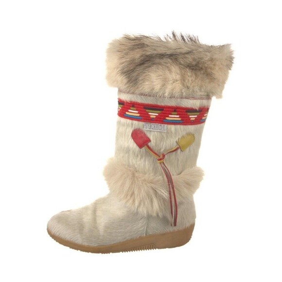 TECNICA Shoes - WOMEN'S VINTAGE CIRCA 1980'S TECNICA CREAM GOAT FUR & SHEARLING BOOTS SIZE 39